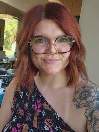 Is there a hairstylist in Higbee, Missouri?