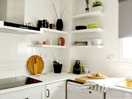 Siguiendo con la reforma de nuestra cocina sin obras, también disponemos de diferentes opciones para cambiar el suelo, para ello es importante que esté nivelado. Reforma De Mi Cocina Sin Obras Reformar Cocina Sin Obras Restauracion De Muebles Diseno De Interiores De Cocina