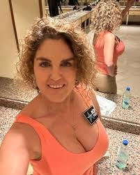 Rena Casey's Instagram, Twitter & Facebook