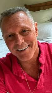 Hey everyone, it's Jason Beghe. I want to be honest with you three days  ago, I had surgery, l've been treated and listening to the doctors, who  tell me I'm going to