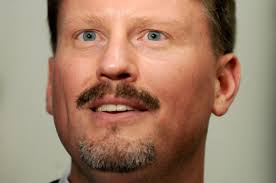 New York Giants coach Ben McAdoo comfortable following Tom Coughlin