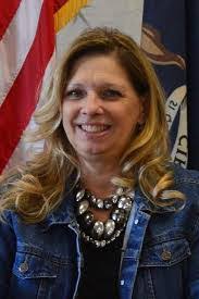 Carol Lund's Instagram, Twitter & Facebook