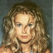 Corinne : écoute gratuite, téléchargement MP3, video-clips, bio, concerts