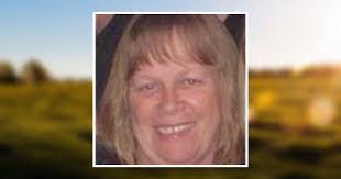 Eva Trahan's Instagram, Twitter & Facebook