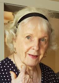 I love the details of our Dora, 90 years old, today !!