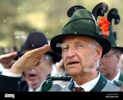 Gun clubs hi-res stock photography and images