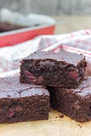 Rich Decadent And Chocolatey These Refined Sugar Free Dark Chocolate Cherry Brownies Are Destined To D Cherry Brownies Chocolate Recipes Delicious Chocolate