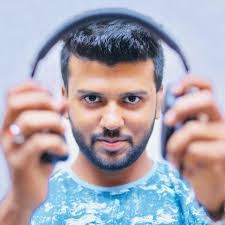 Anand Soni's Instagram, Twitter & Facebook