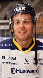 David Ullström gör comeback när HV71 möter Brynäs IF ikväll. HVTV träffade  Ullström inför matchen om vägen tillbaka efter skada och känslorna inför  att spela match med HV71 igen.