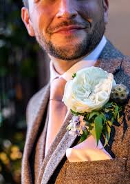 They quickly form magnificent shrubs and climbers which make a great impact in the garden. An English Country Wedding By David Austin Wedding Roses Flirty Fleurs The Florist Blog Inspiration For Floral Designers