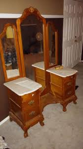 6 Piece Lexington Victorian Sampler Collection Victorian Fine Furniture Things To Sell