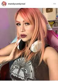 Eva Meneses (@meneses_evaci)