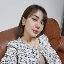 Ilene White's Instagram, Twitter & Facebook