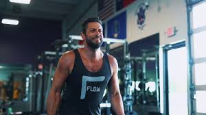 The middle child between two sisters, zachary levi was born as zachary levi pugh on september 29, 1980 in lake charles, louisiana, to susan (hoctor) and darrell alton pugh. Zachary Levi Workout Video Youtube