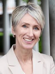 Maureen Young's Instagram, Twitter & Facebook