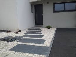 Resultat De Recherche D Images Pour Entree Paysagee De Maison Amenagement Paysager Devant Maison Amenagement Jardin Deco Jardin
