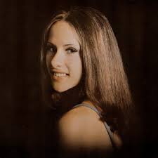 Manuela Torres's Instagram, Twitter & Facebook