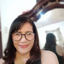 Daisy Romano's Instagram, Twitter & Facebook