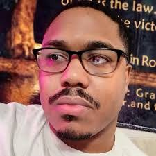 Daniel Chism's Instagram, Twitter & Facebook