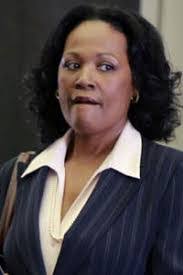 Shelly Garrett's Instagram, Twitter & Facebook