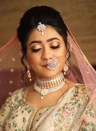 We Asked 4 Makeup Artists To Come Up With An Ideal Look For This Lehenga Wedmegood