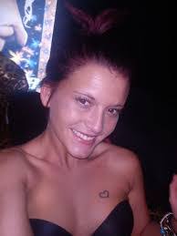 Elizabeth Theus's Instagram, Twitter & Facebook