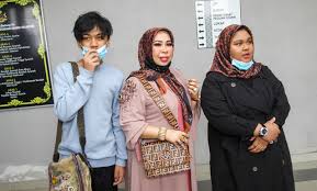 Kami ajarkan cara salin kulit tanpa rasa pepedih dan cantik luar. Mahkamah Tinggi Syariah Tolak Tuntutan Hadanah Bekas Suami Datuk Seri Vida Utusan Borneo Online