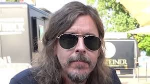 Perry Strickland's Instagram, Twitter & Facebook