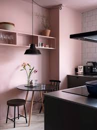 Weiblichkeit Im Interieur Durch Die Wandfarbe Altrosa Ausdrucken Wohnideen Und Dekoration Rosa Kuche Wohnung Kuche Kuche Farbe