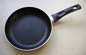 See more of teflon maxim anti lengket on facebook. Tips Supaya Wajan Teflon Tetap Awet Cara Tepat Mencucinya Resepkoki Co