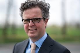 Niemand wist van zijn ingewikkelde dubbelleven, tot Ramón Smits Alvarez  geen andere uitweg meer zag