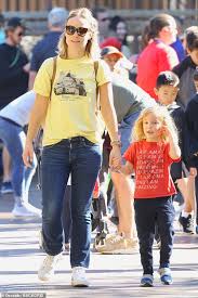 Jason sudeikis made a cameo in the season finale of the mandalorian on friday, though you might have missed it since he was hiding under a stormtrooper helmet. Olivia Wilde And Jason Sudeikis Enjoy Thrill Rides With Their Two Kids At Knott S Berry Farm Daily Mail Online