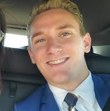 How to break the habit of resting the pinky finger