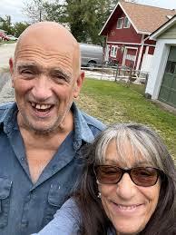 Denise Chamberlain's Instagram, Twitter & Facebook