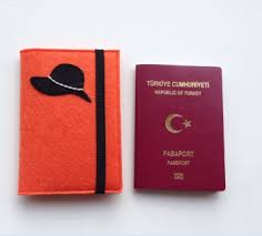 Sapka Figurlu Turuncu Pasaport Kilifi Kece Kiliflar Ve Kitap