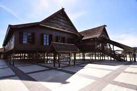 Maybe you would like to learn more about one of these? 5 Rumah Adat Sulawesi Selatan Bugis Mandar Makassar Toraja Luwuk