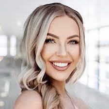 Katie Ransom's Instagram, Twitter & Facebook