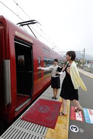 富士急行線の観光列車を3種類楽しむ旅 古谷あつみの鉄道旅vol 24 観光 旅行ガイド ぐるたび あつみ 鉄道 旅行ガイド