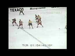 Malmö isstadion invigdes 1970 och ritades av arkitekterna fritz jaeneke och sten samuelson vilket syns i dess 2015 kommer anläggningen även att stå som huvudarena för dam hockey vm. Ice Hockey Sweden Vs Soviet 1970 Youtube