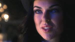 She appeared twice on the television series smallville (in the episodes hex and warrior) as zatanna zatara. Top 30 Serinda Swan Gif Gifs Find The Best Gif On Gfycat