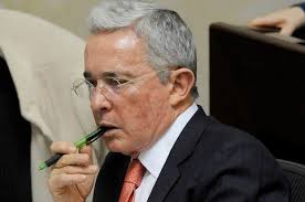 Daniel u.'nın bütün fotoğraflarını, tavsiyelerini, listelerini ve arkadaşlarını gör. Daniel Coronell Dice Quienes Presionaron A Testigo Contra Alvaro Uribe