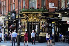 The Salisbury Pub St Martin S Lane Covent Garden London 18 07 2013 London Saint Martin London Pictures
