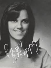 Shade School Classmates Catching Up