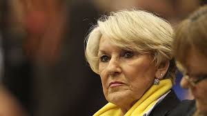 Plummer quits Diamonds after eight years