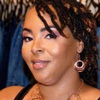 Kelli Hammonds's Instagram, Twitter & Facebook