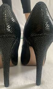 Bcbg Parade Black Snake Skin Pumps Heel Gem