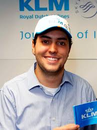 Estudante de 21 anos poderá ser 1º turista espacial brasileiro