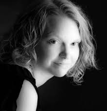 Area Woman Magazine Jun/Jul '15 by Lake & Home Magazine