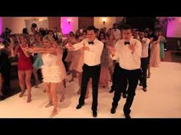 Top 5 Best Surprise Wedding Dance Moves Via Ellie S Bridal Blog Wedding Flash Mob Wedding Dance Surprise Dance