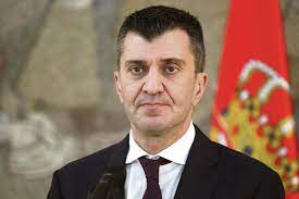 Mar 05, 2019 · srpski ministar je naveo da su slične obuke započete prošle godine i da su dale pozitivne rezultate, a da je ove godine predviđeno da 600 muškaraca starijih od 30 godina, koji nisu služili vojsku ili su odslužili u civilu, prođe specijalističke obuke i upozna se sa svim vidovima obrane zemlje. Ministar Ä'orÄ'evic Sramni Napadi Opozicije Na Vucica